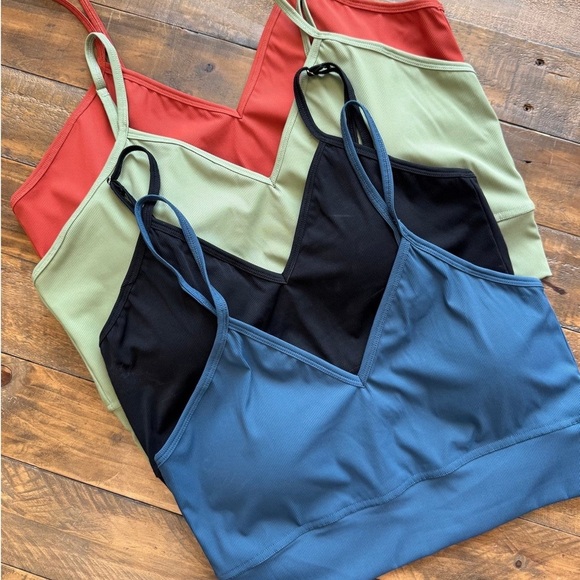 Devon Ribbed Bralette Olive green - Picture 2 of 5